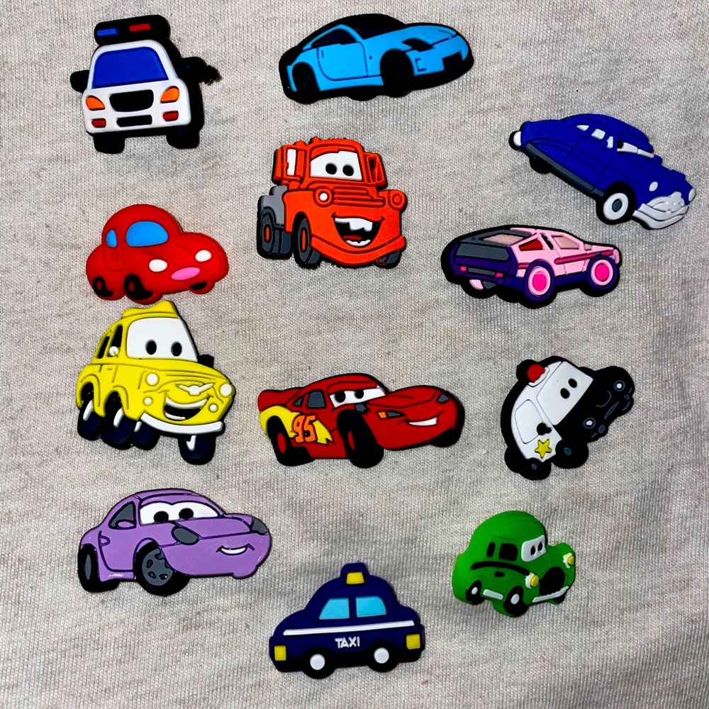 Cars croc charms 12 pieces ✨